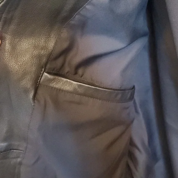 SPECIAL PRICE ⭐️⭐️Black leather jacket Allsaints with pocket as shown on picture